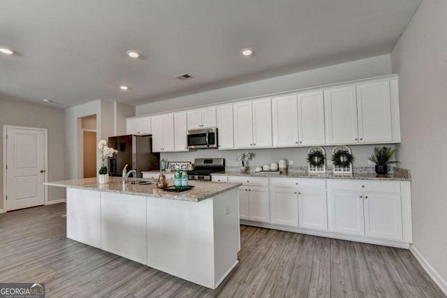 292 Grey Falcon Avenue, Braselton, GA 30517