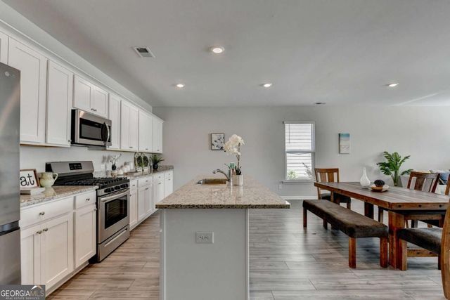 292 Grey Falcon Avenue, Braselton, GA 30517