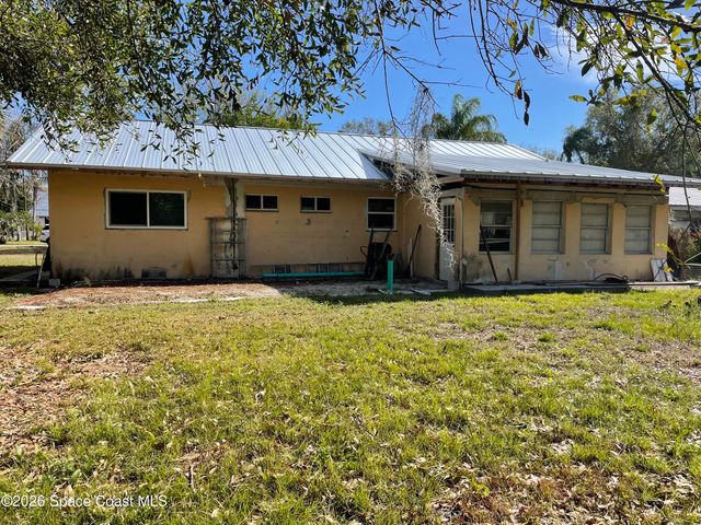 2360 Cottonwood Avenue, Melbourne, FL 32904