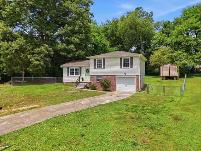 1843 Snoopy Lane, Hixson, TN 37343
