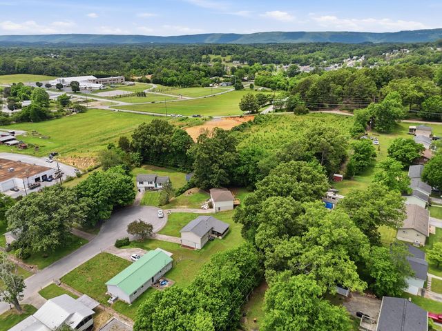 1843 Snoopy Lane, Hixson, TN 37343