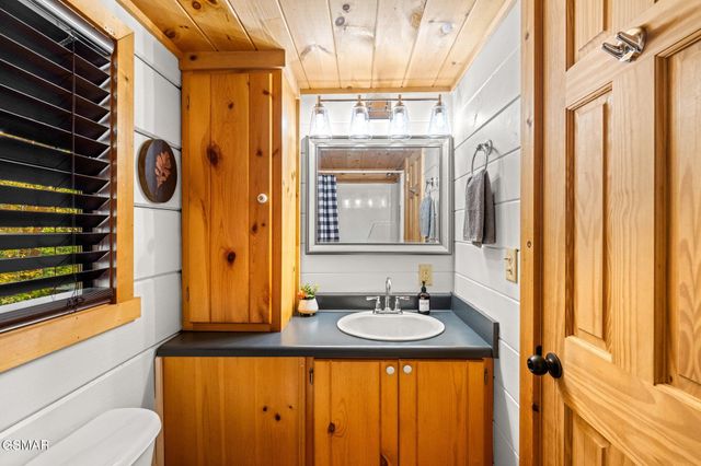 1107 Ridgefield Drive, Sevierville, TN 37876