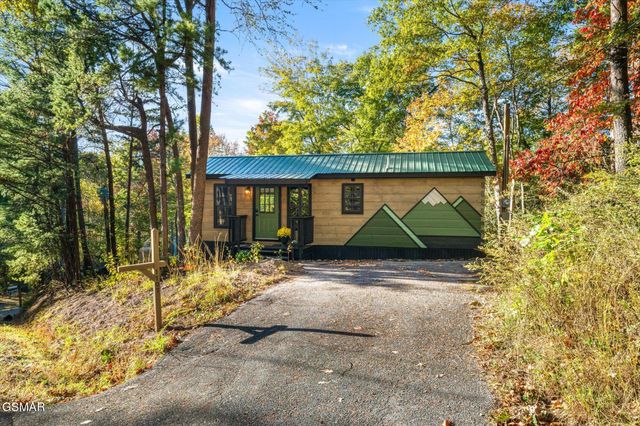 1107 Ridgefield Drive, Sevierville, TN 37876