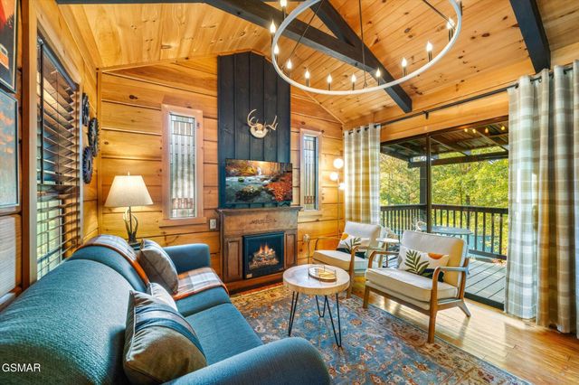 1107 Ridgefield Drive, Sevierville, TN 37876