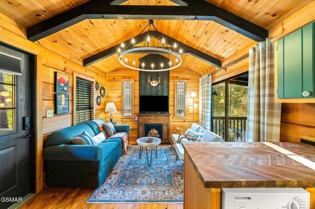 1107 Ridgefield Drive, Sevierville, TN 37876