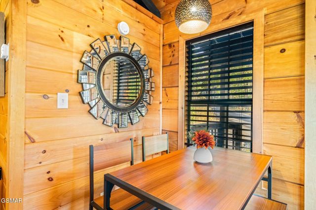 1107 Ridgefield Drive, Sevierville, TN 37876