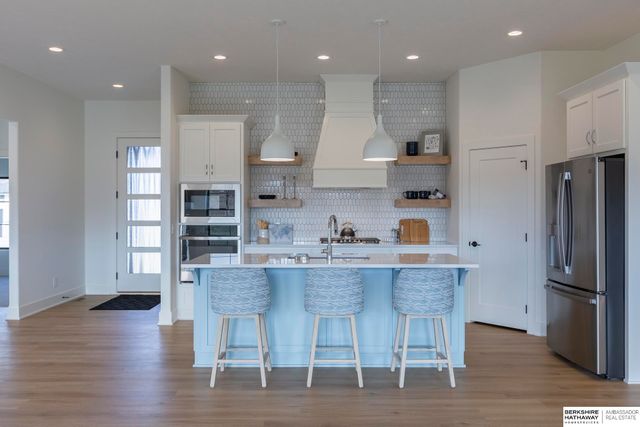 21404 Morning View Drive, Elkhorn, NE 68022