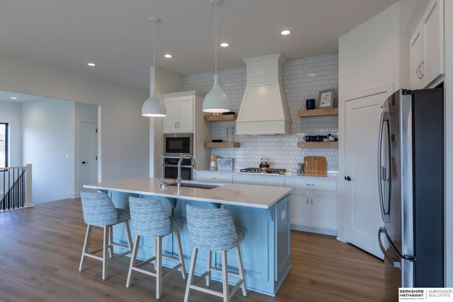 21404 Morning View Drive, Elkhorn, NE 68022