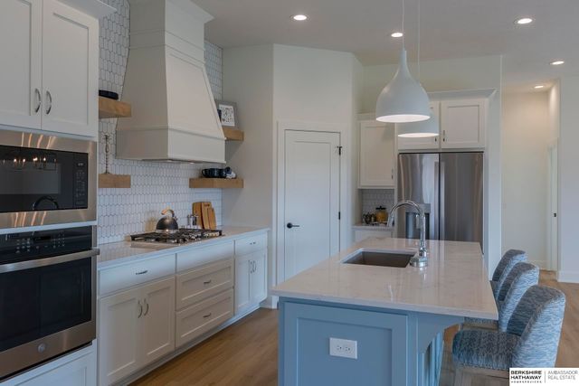 21404 Morning View Drive, Elkhorn, NE 68022