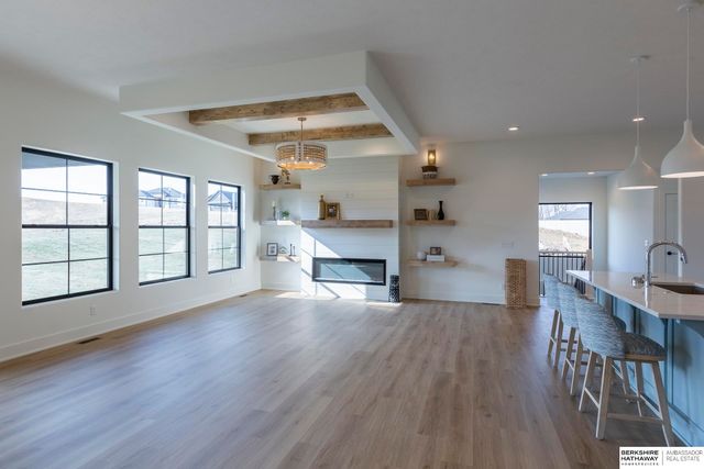 21404 Morning View Drive, Elkhorn, NE 68022