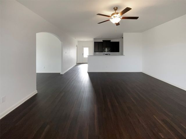 1532 Mackinac Drive, Crowley, TX 76036