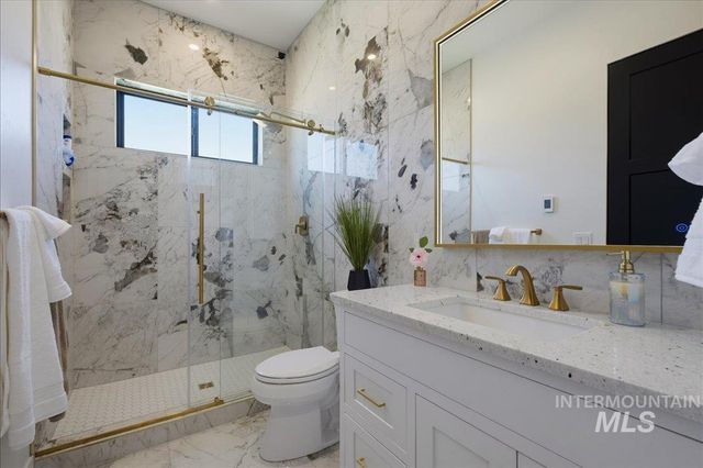5778 N Stafford Ln, Meridian, ID 83646