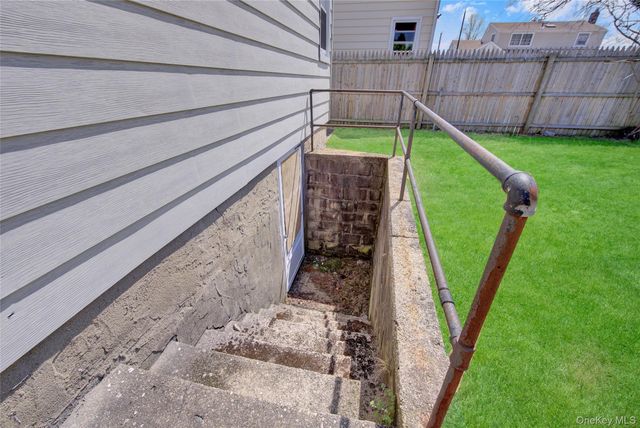 181 N 3rd Street, Bethpage, NY 11714