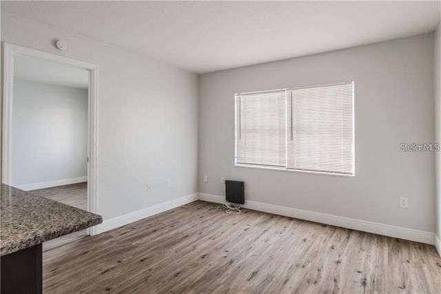9013 WESTCHESTER CIRCLE 29 APT E, Tampa, FL 33604
