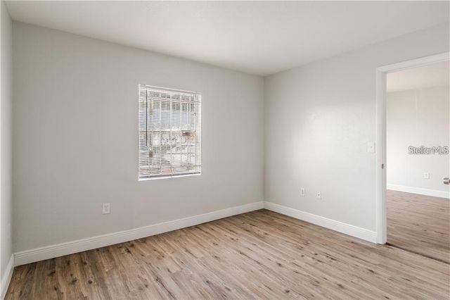 9013 WESTCHESTER CIRCLE 29 APT E, Tampa, FL 33604