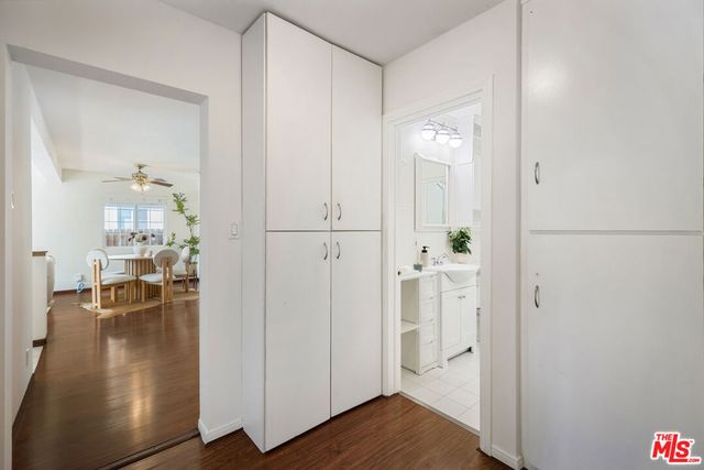 19345 Archwood Street, Los Angeles, CA 91335