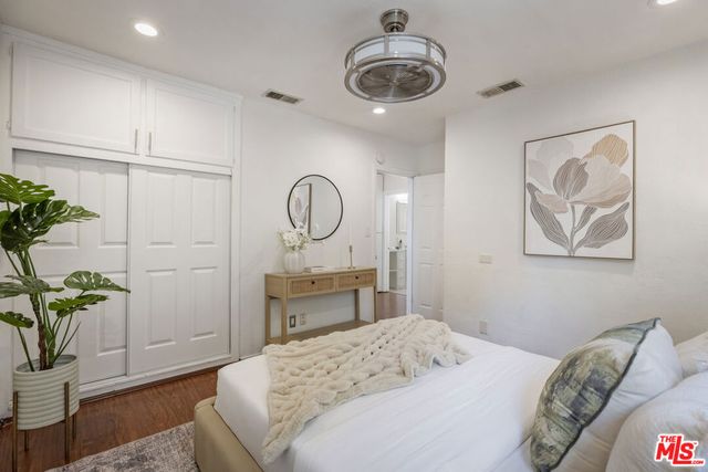 19345 Archwood Street, Los Angeles, CA 91335