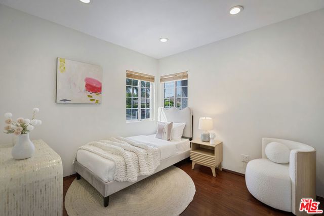 19345 Archwood Street, Los Angeles, CA 91335
