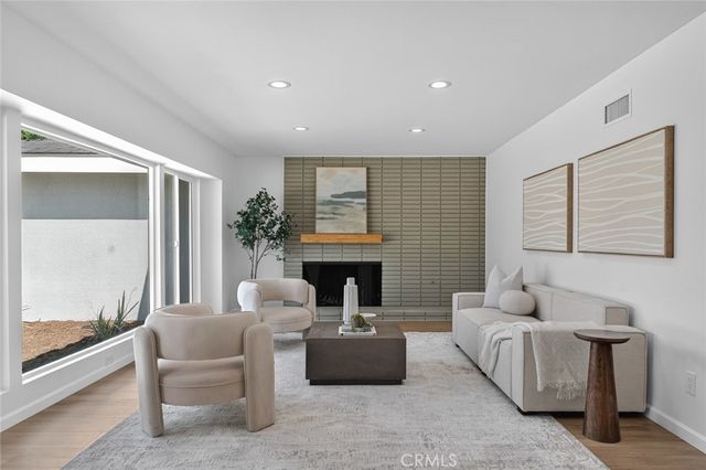 1844 N 1st, Upland, CA 91784