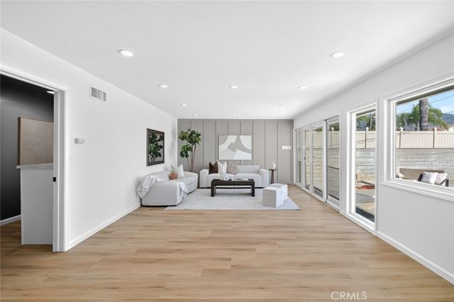 1844 N 1st, Upland, CA 91784