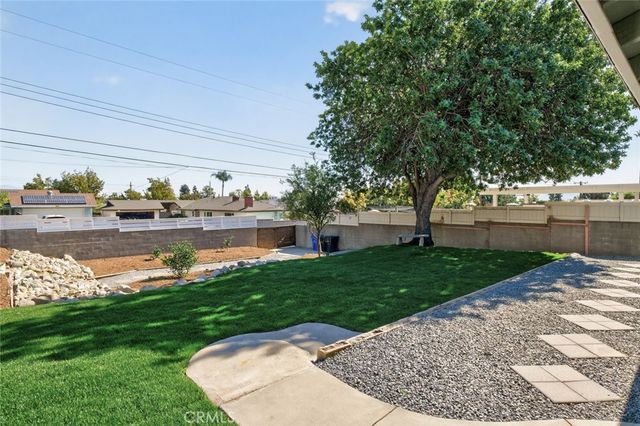 1844 N 1st, Upland, CA 91784