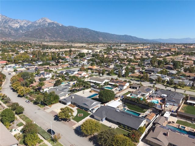 1844 N 1st, Upland, CA 91784