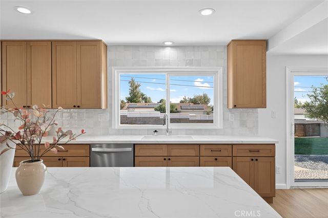 1844 N 1st, Upland, CA 91784