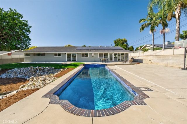 1844 N 1st, Upland, CA 91784