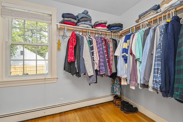 1 Ledgeville Ave, Foxboro, MA 02035