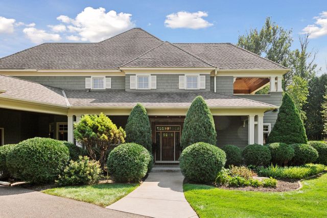 440 Stubbs Bay Road, Orono, MN 55356