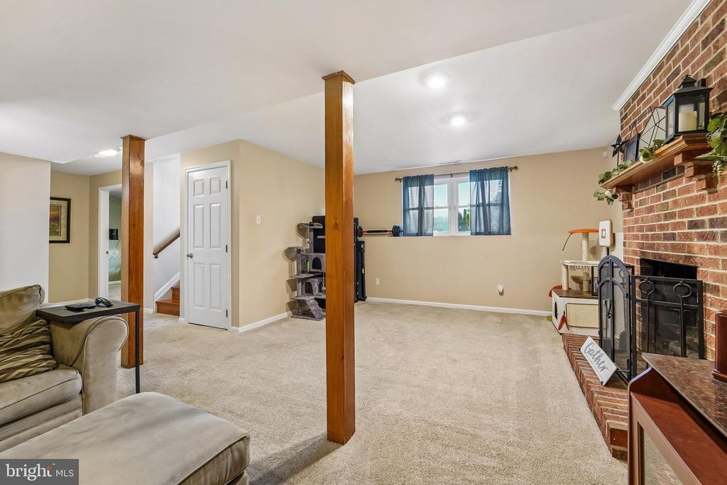 Image 15 of property listing at 3707 REDBERRY WAY, Nottingham, MD 21236