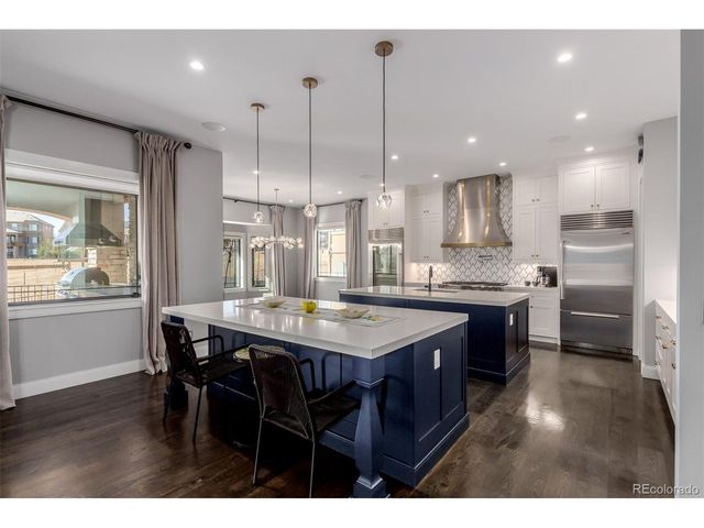 8017 S Valleyhead Way, Aurora, CO 80016