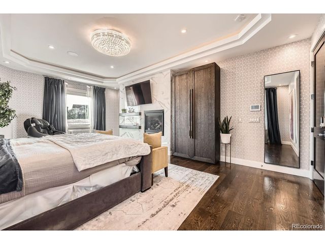 8017 S Valleyhead Way, Aurora, CO 80016