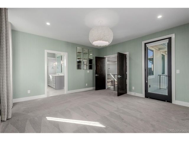 8017 S Valleyhead Way, Aurora, CO 80016