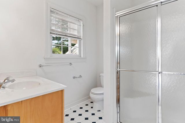 1782 N MEADOW DR, Mechanicsburg, PA 17055