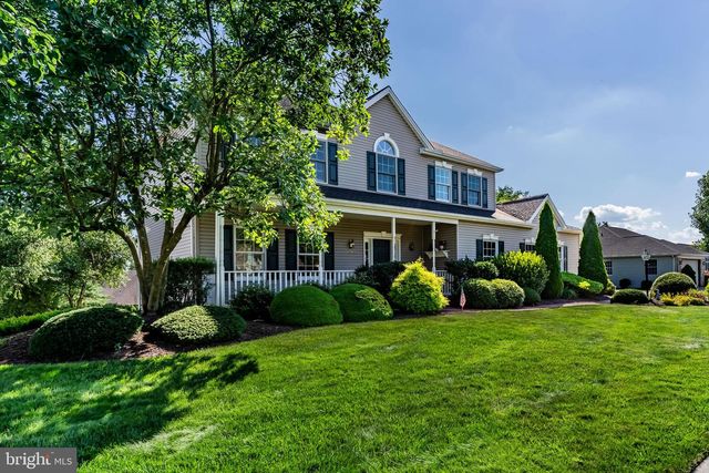 1782 N MEADOW DR, Mechanicsburg, PA 17055