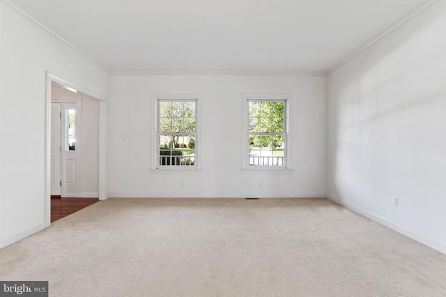 1782 N MEADOW DR, Mechanicsburg, PA 17055