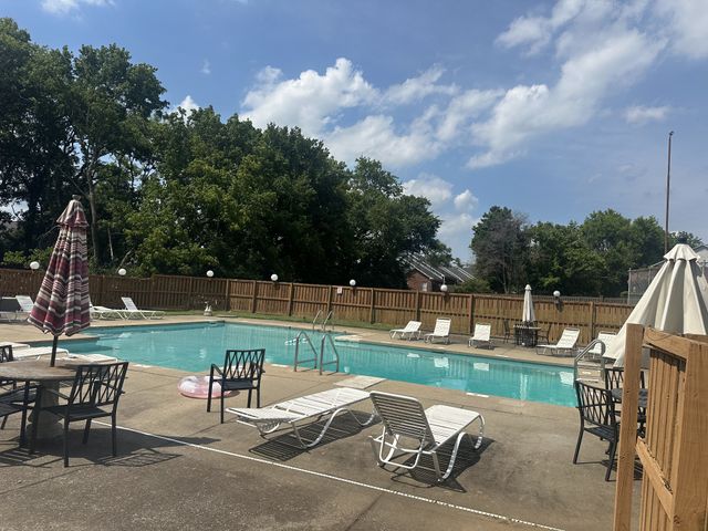 4838 Club Dr, Old Hickory, TN 37138