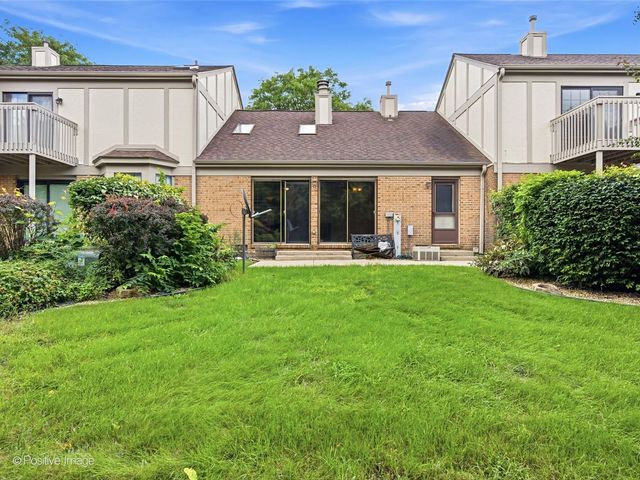 2850 Brighton Court, Westchester, IL 60154