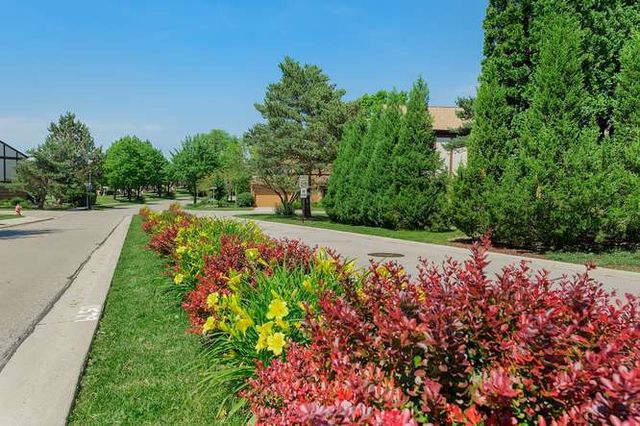 2850 Brighton Court, Westchester, IL 60154