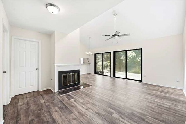 2850 Brighton Court, Westchester, IL 60154