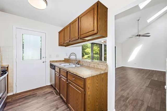 2850 Brighton Court, Westchester, IL 60154