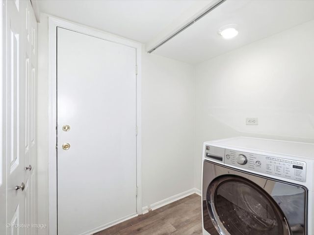 2850 Brighton Court, Westchester, IL 60154