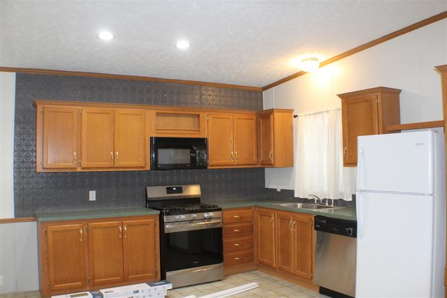 17790 Monroe Road, Morley, MI 49336