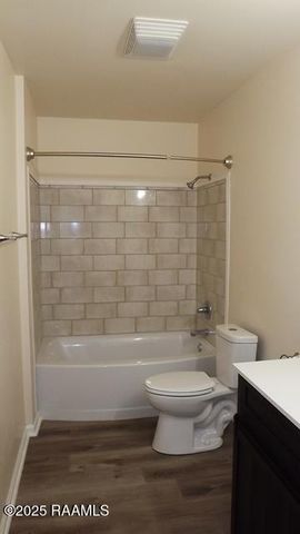 101 Saint Pius Place, Youngsville, LA 70592