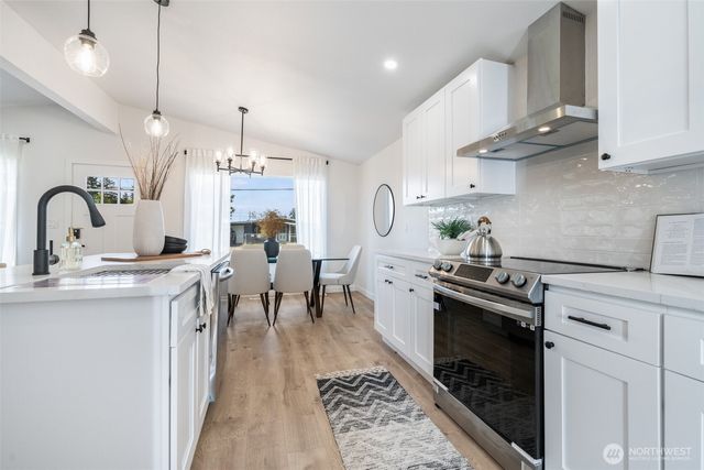 29004 18th Avenue S, Federal Way, WA 98003