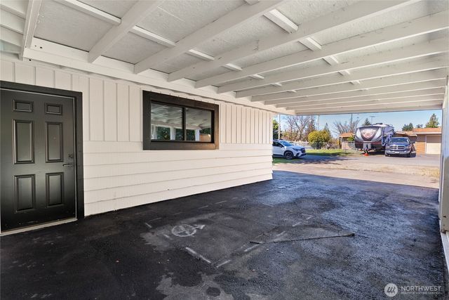 29004 18th Avenue S, Federal Way, WA 98003