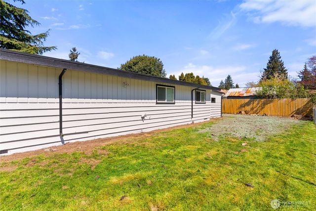 29004 18th Avenue S, Federal Way, WA 98003