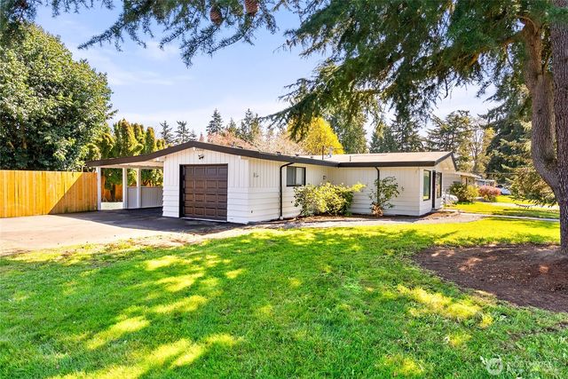 29004 18th Avenue S, Federal Way, WA 98003