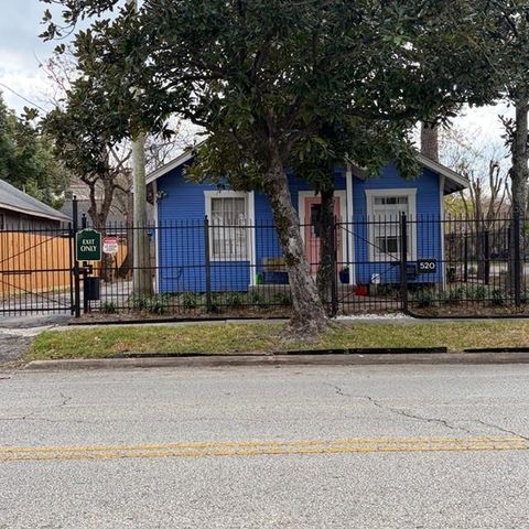 520 W 14th Street, Houston, TX 77008